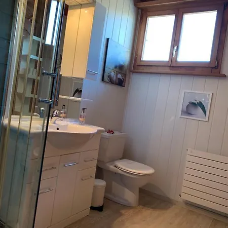 Le Des Iles Bed & Breakfast Sion