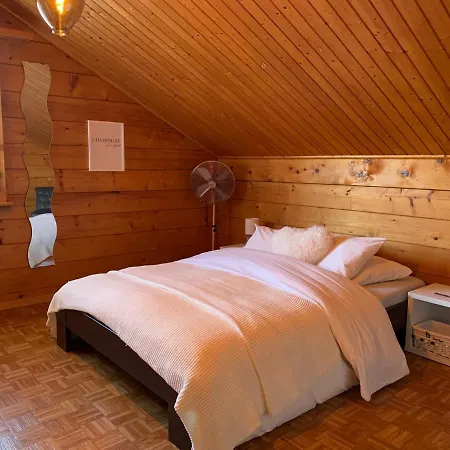 Le Des Iles Bed & Breakfast