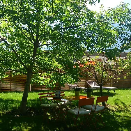 Le Des Iles Bed & Breakfast