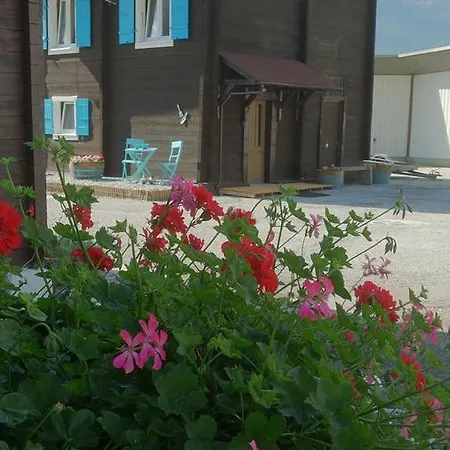 Le Des Iles Bed & Breakfast